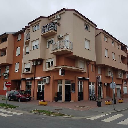 City Inn Apartment Osijek Exterior photo